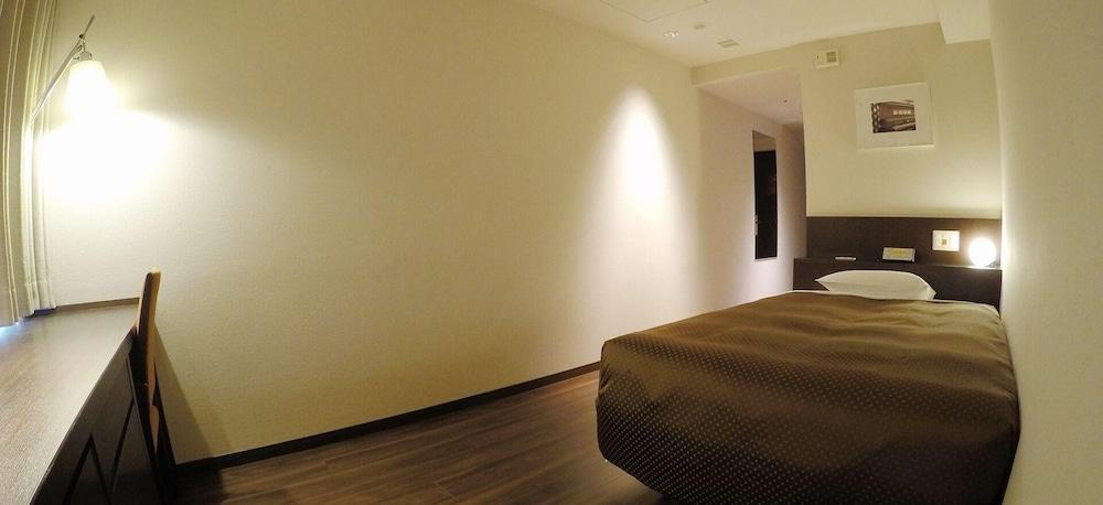Hotel Grand Hill Ichigaya - Tap to explore photos