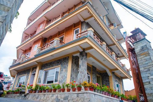 Hotel Olympus Pokhara - Tap to explore photos