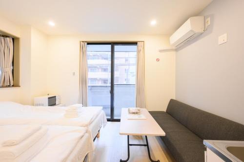 Oku Apartment - Tap to explore photos