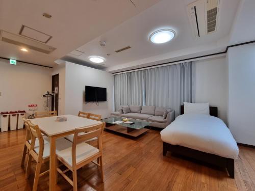 PRISM COURT 綾瀬 Room Type - Two-Bedroom Apartment PRISM COURT 綾瀬 Room Type - Two-Bedroom Apartment