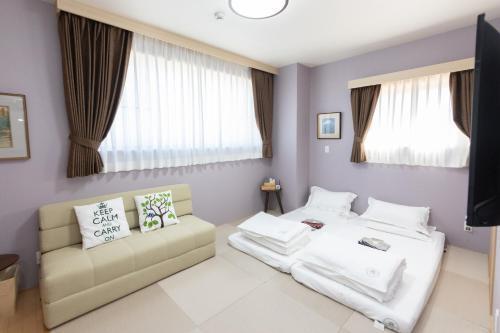 灯光旅館 Light hotel Room Type - Quadruple Room with Bathroom