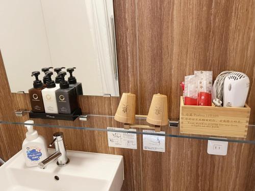 灯光旅館 Light hotel Room Type - Standard Double or Twin Room with Balcony