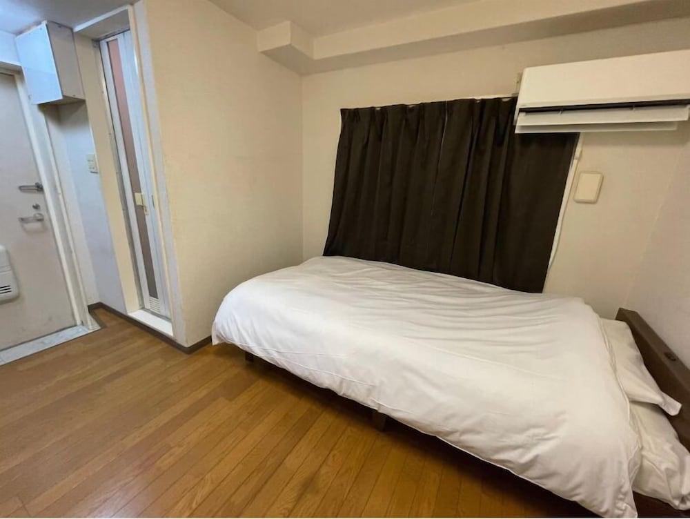 Beverly Homes Osaki - Tap to explore photos