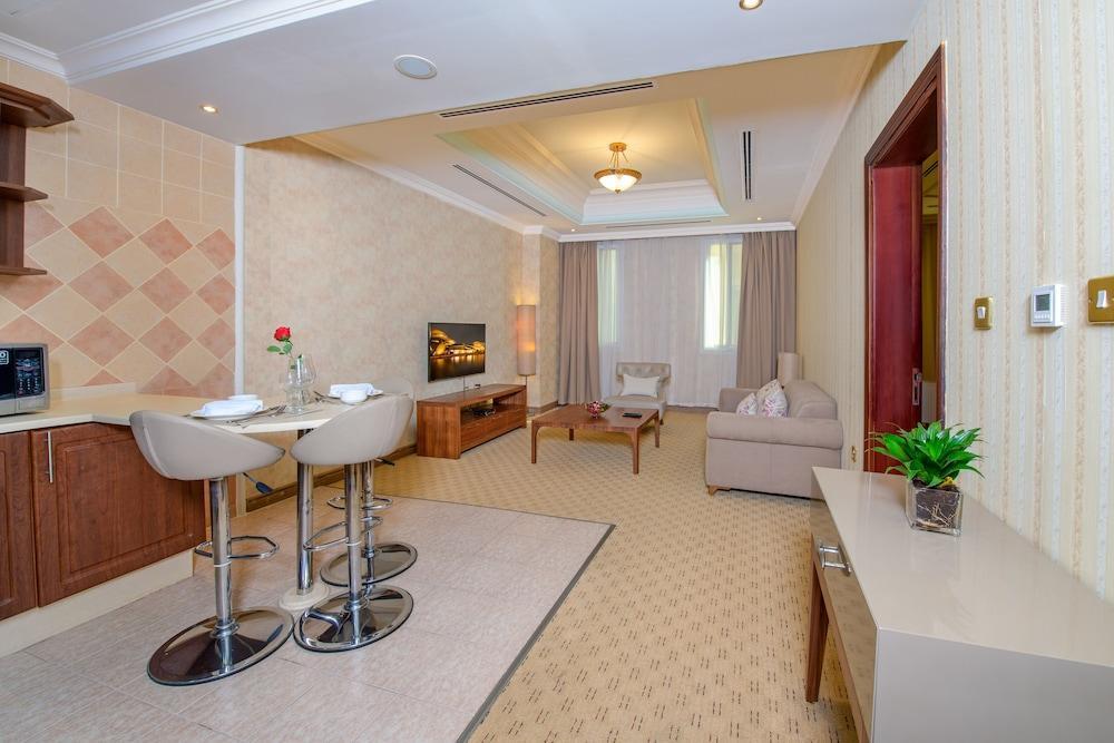 Al Diyafa Furnished Suites - Tap to explore photos