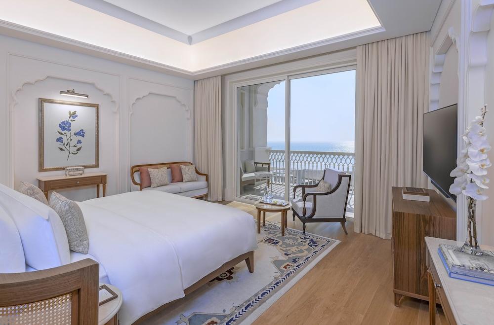 The Chedi Katara Hotel & Resort Room Type - Superior Room, 1 King Bed