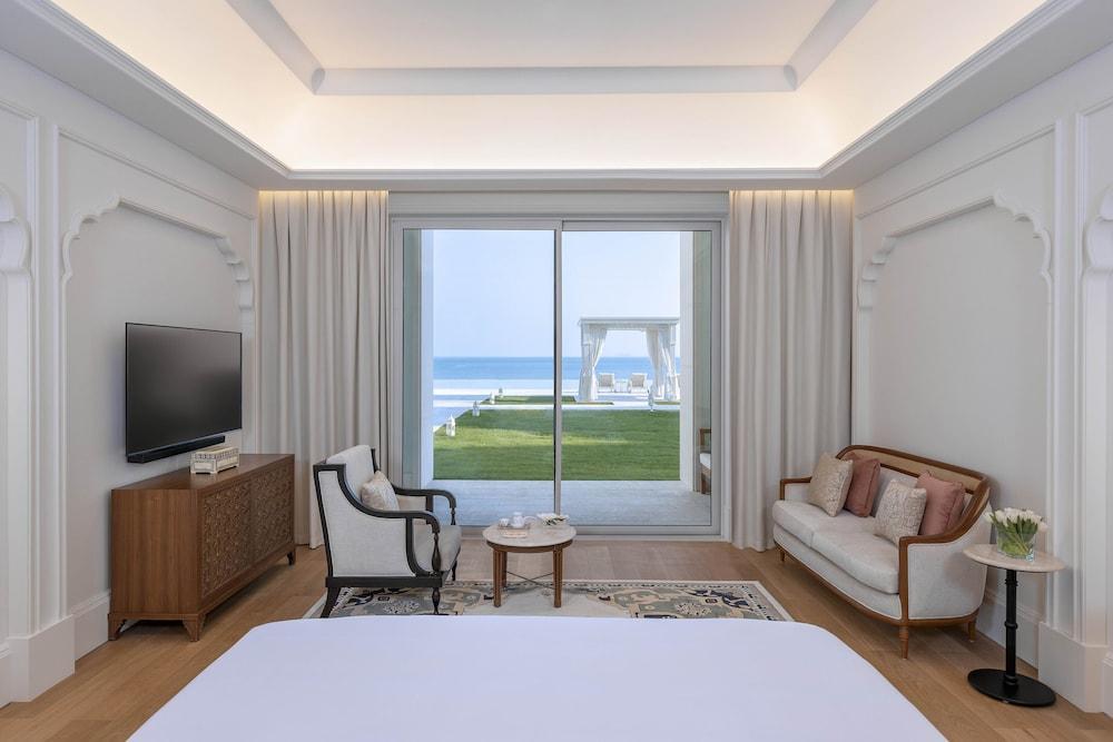 The Chedi Katara Hotel & Resort Room Type - Deluxe Room, 1 King Bed