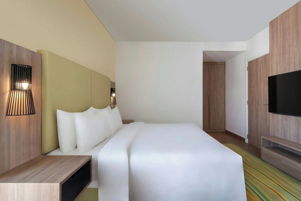 Element by Marriott City Center Doha - Tap to explore photos