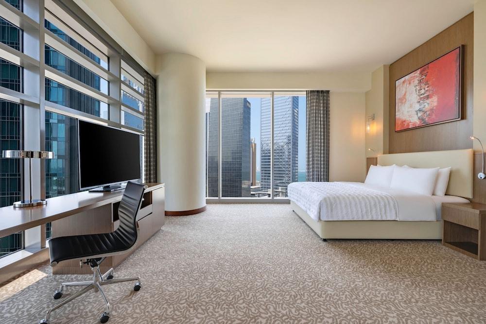 Le Méridien City Center, Doha Room Type - Junior Suite, 1 King Bed, Sea View