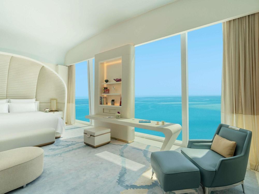 Fairmont Doha Room Type - Junior Suite Sea View Balcony