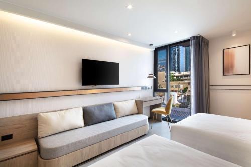Best Western Ratchada Hotel Room Type - 2 Single Beds, NonSmoking, Superior Room