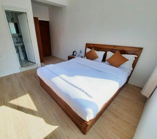 Eco Inn Guest House - Tap to explore photos