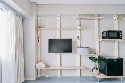 Shibuya Apartment Room Dogenzaka - Tap to explore photos