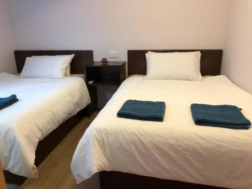 New hoover hostel - Tap to explore photos