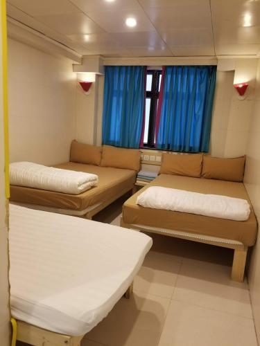 New hoover hostel Room Type - Comfort Quadruple Room New hoover hostel Room Type - Comfort Quadruple Room