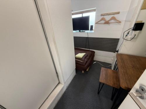 Hostel Lodging Tokyo Uguisudani - Tap to explore photos