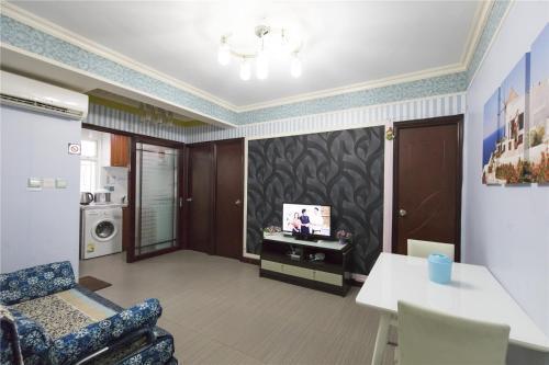 3room charming apt,8pax Room Type - Three-Bedroom Apartment