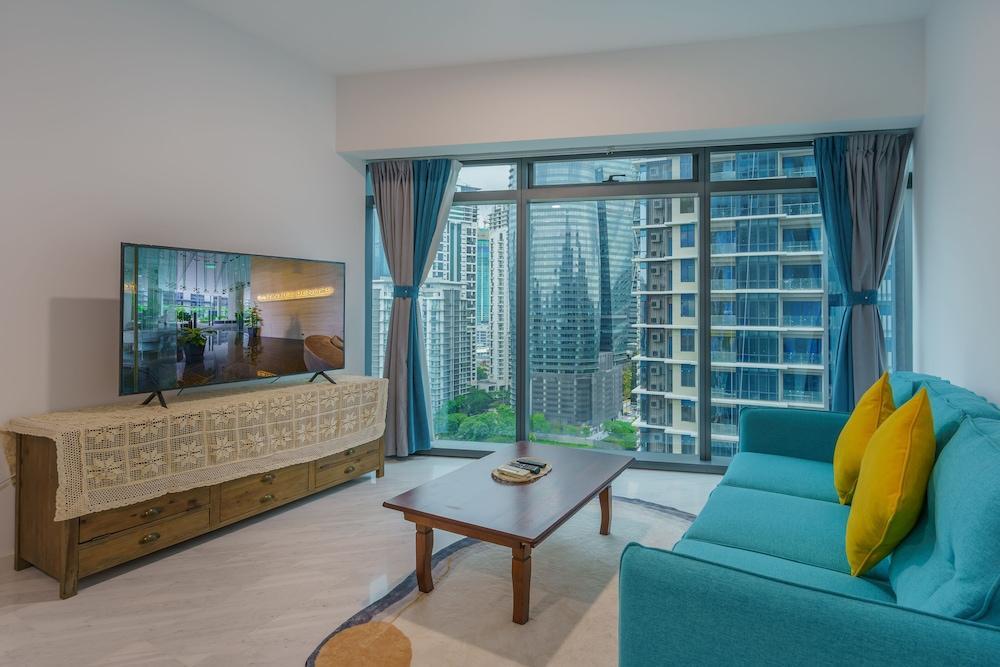 Eaton Residence KLCC Room Type - Superior Apartment Eaton Residence KLCC Room Type - Superior Apartment