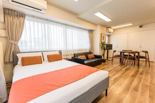 Oshiage Sky View Terrace Penthouse - new hot tab installed in 2025 - - Tap to explore photos