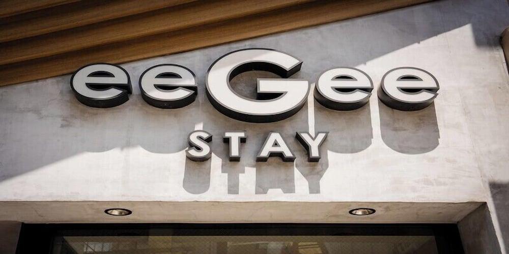 eeGee STAY Kamata - Tap to explore photos