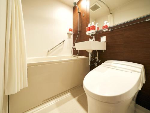 Rakuten STAY Tokyo Asakusa Okaimono Panda Twin Room A - Tap to explore photos