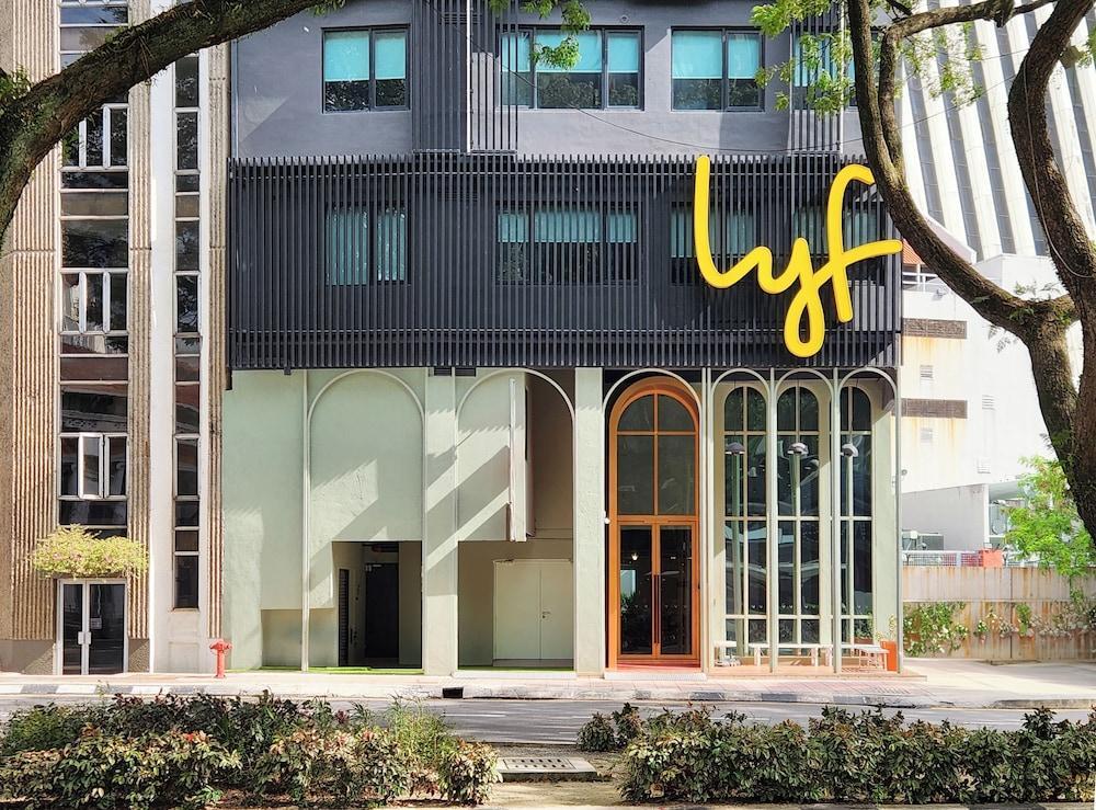 lyf Chinatown Kuala Lumpur - Tap to explore photos