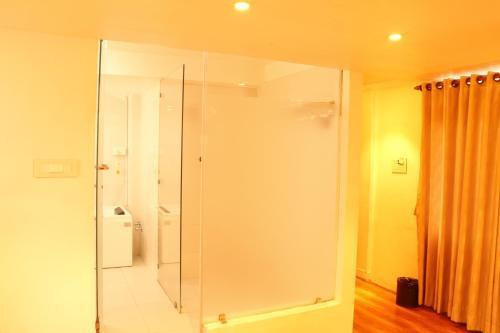 Hotel Elegant Kathmandu Inn- Heritage & Comfort Hotel - Tap to explore photos