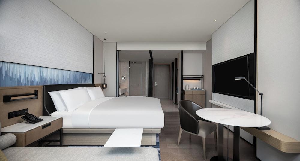 Guangzhou Marriott Hotel Nansha Room Type - Room, 1 King Bed, Garden View