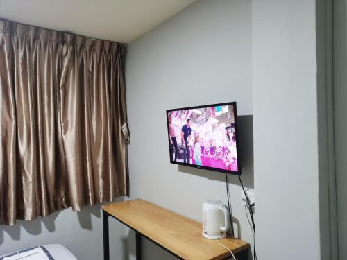 Haising Hotel Room Type - Budget Double Room - Check-In After 5PM, Check-Out Before 10AM