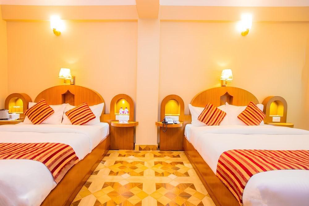 Hotel Liberty Room Type - Double Room, 2 Queen Beds, Mountain View