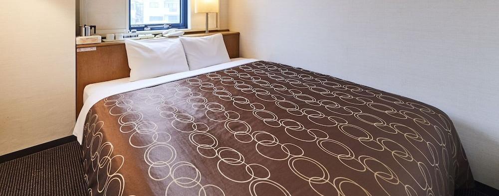 Urayasu Sun Hotel Room Type - Economy Double Room, 1 Queen Bed, Non Smoking