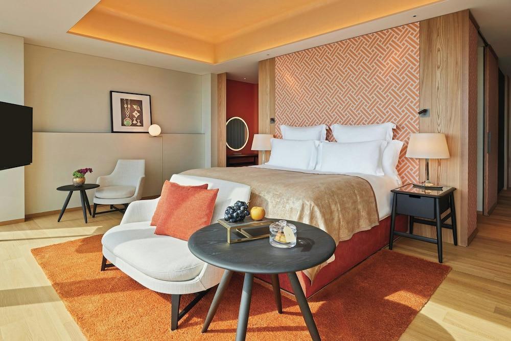 Bvlgari Hotel Tokyo Room Type - Deluxe Room, 1 King Bed (View)