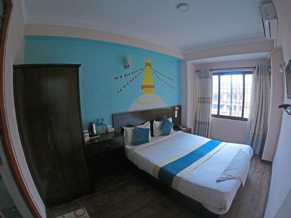 Hotel Royal Mantra Room Type - Deluxe Double Room