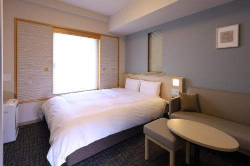 Dormy Inn Premium Ginza - Natural Hot Spring Room Type - Non-Smoking Double Room, check-in from 13:00 / check-out until 11:00 (22-hour stay)