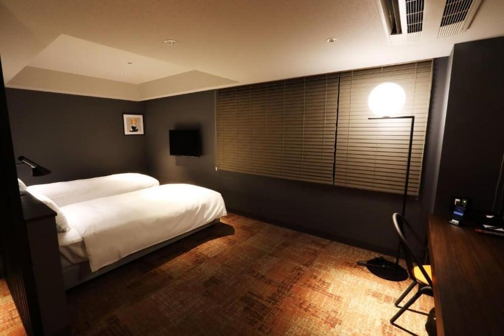 LOF HOTEL Shimbashi - Tap to explore photos
