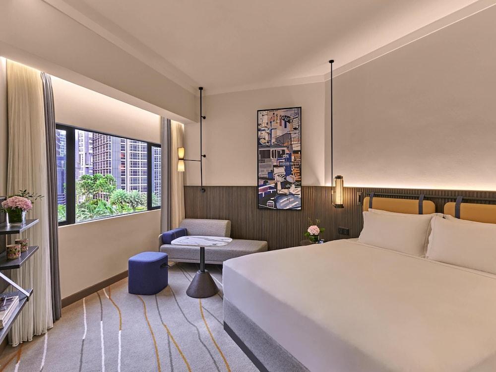 Pullman Singapore Orchard Room Type - Deluxe Superior Room, 1 King Bed, High Floor