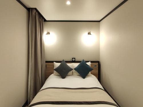 yksi SAUNA & STAY Room Type - Economy Double Room