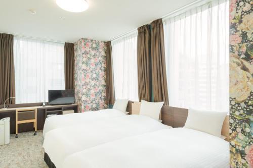 Rose Stay Tokyo Shiba Park Room Type - Twin Bed Room + Extra Bed - Rose Floor