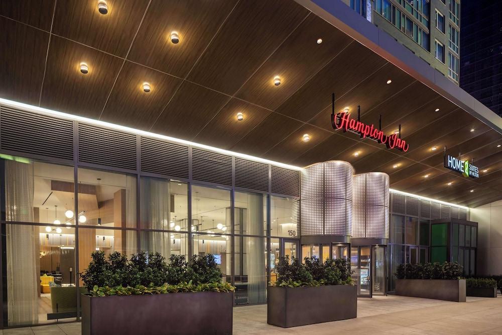 Hampton Inn by Hilton New York Times Square - Tap to explore photos