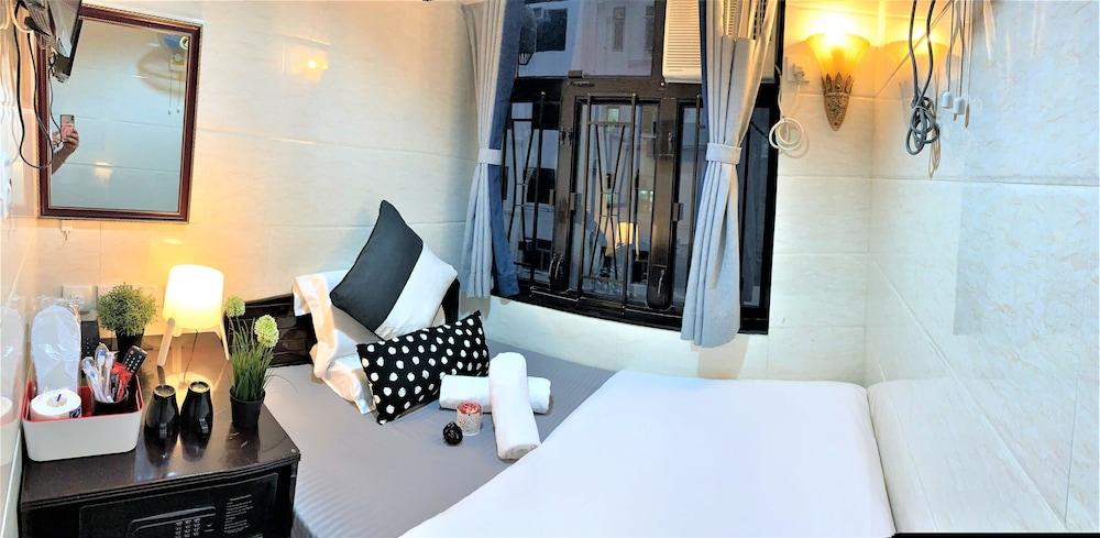 Sydney Hostel Room Type - Standard Double Room