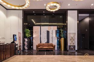 Chambers Residence Kuala Lumpur by Roam - Tap to explore photos