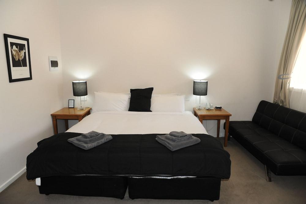 Norwood House Motel & Reception Centre Room Type - Family Room Economy Norwood House Motel & Reception Centre Room Type - Family Room Economy