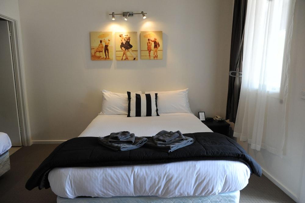 Norwood House Motel & Reception Centre Room Type - Family Room Economy (Large)