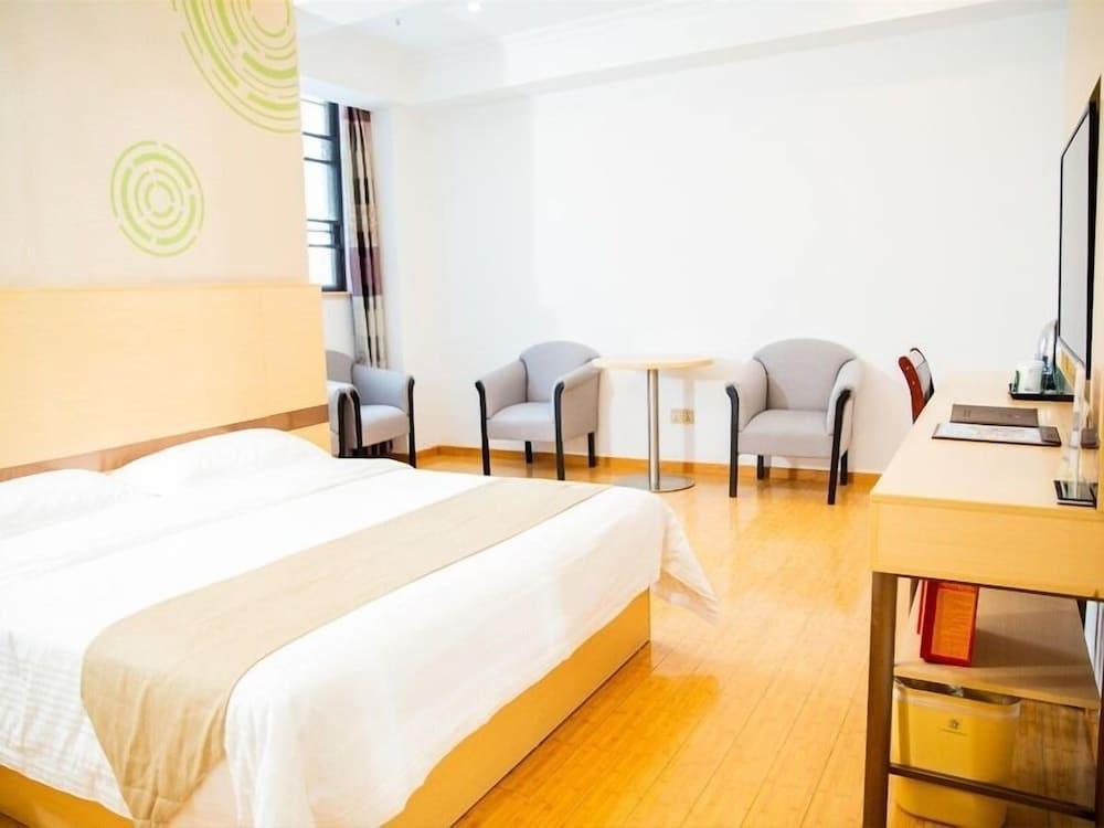GreenTree Inn Shanghai Pudong Shenmei East Express Hotel - Tap to explore photos