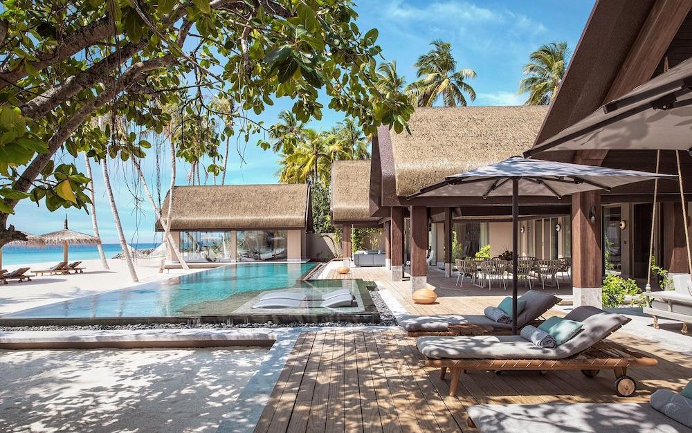 JOALI BEING Room Type - Room, 3 Bedrooms (Wellbeing Beach Pool Residence)