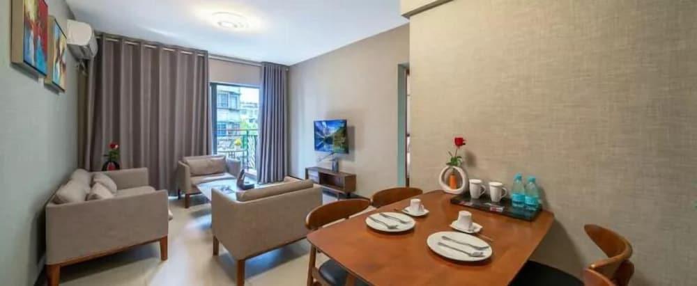 eStay Residence - Guangzhou Peace World Plaza - Tap to explore photos