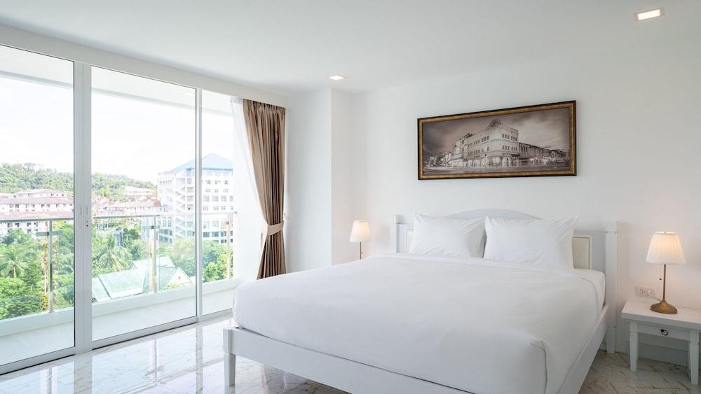 B2 Phuket Premier Hotel Room Type - Luxury Premier Room