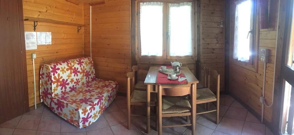 Azzurro Camping Village - Tap to explore photos