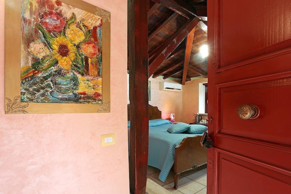 Country House Fam Polucci Cave - Tap to explore photos