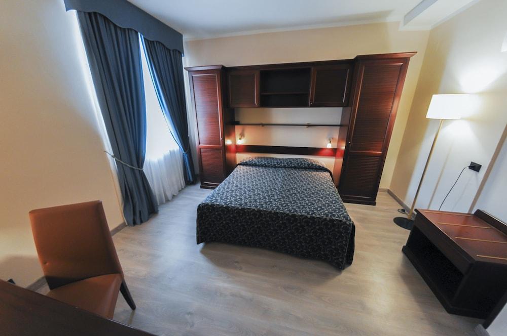 Mediterraneo Suisse Room Type - Double Room, Sea View