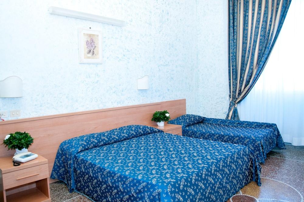 Miramare Room Type - Standard Triple Room